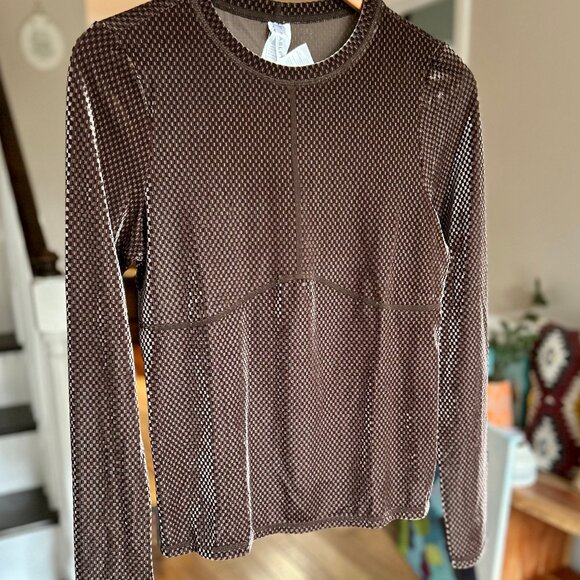 NWT Fabletics Velour Seamed Long-Sleeve Fitted Top in Cacao Color Womens Size M - Picture 11 of 11